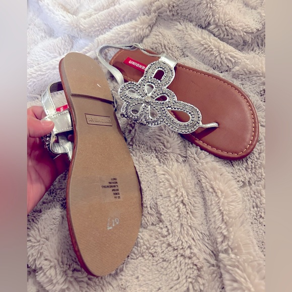 NWT- UnionBay rhinestone sanda - Picture 3 of 3